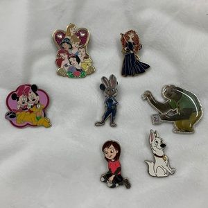 Disney theme park collectible pins